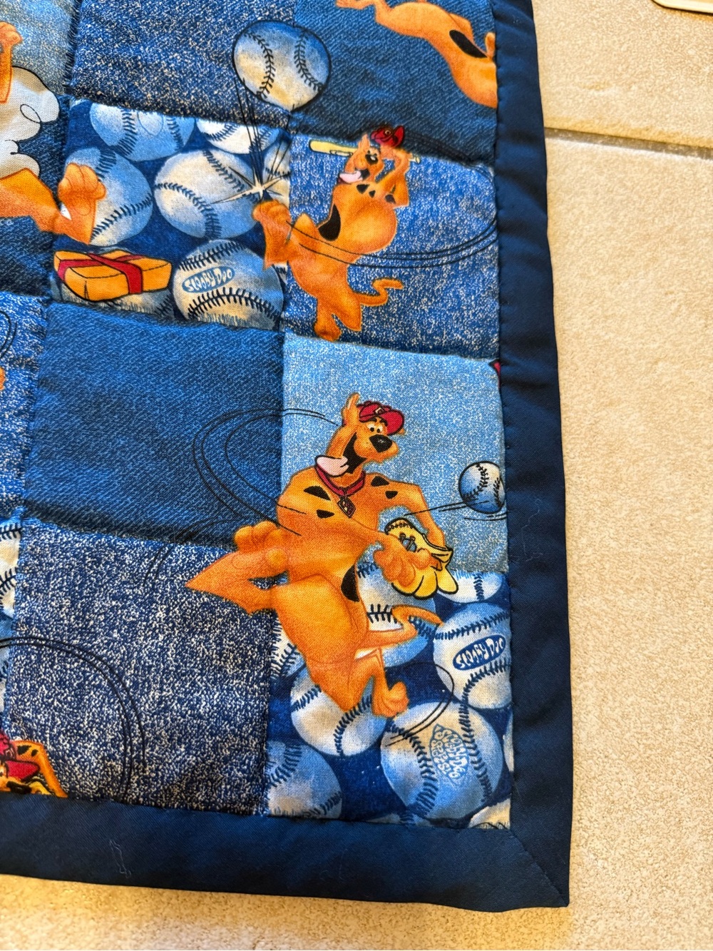 Vintage scooby doo baseball handmade child’s quilt - Picture 4 of 7